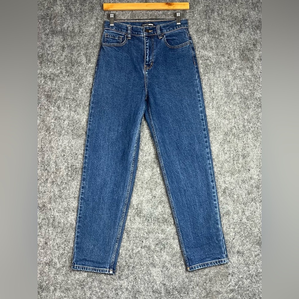 Classic High-Rise Straight Jeans in Dark Blue